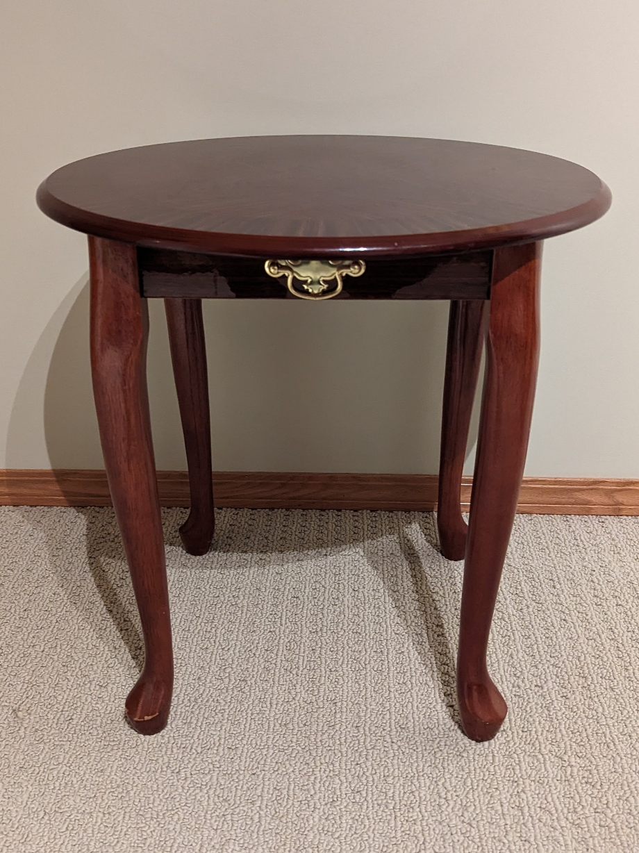 Coffee table and end table #SellingSpree - photo 2