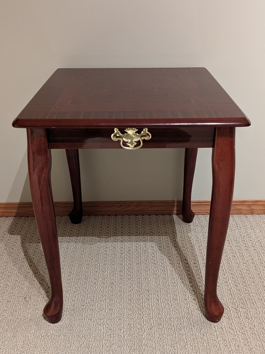 Coffee table and end table #SellingSpree - photo 3