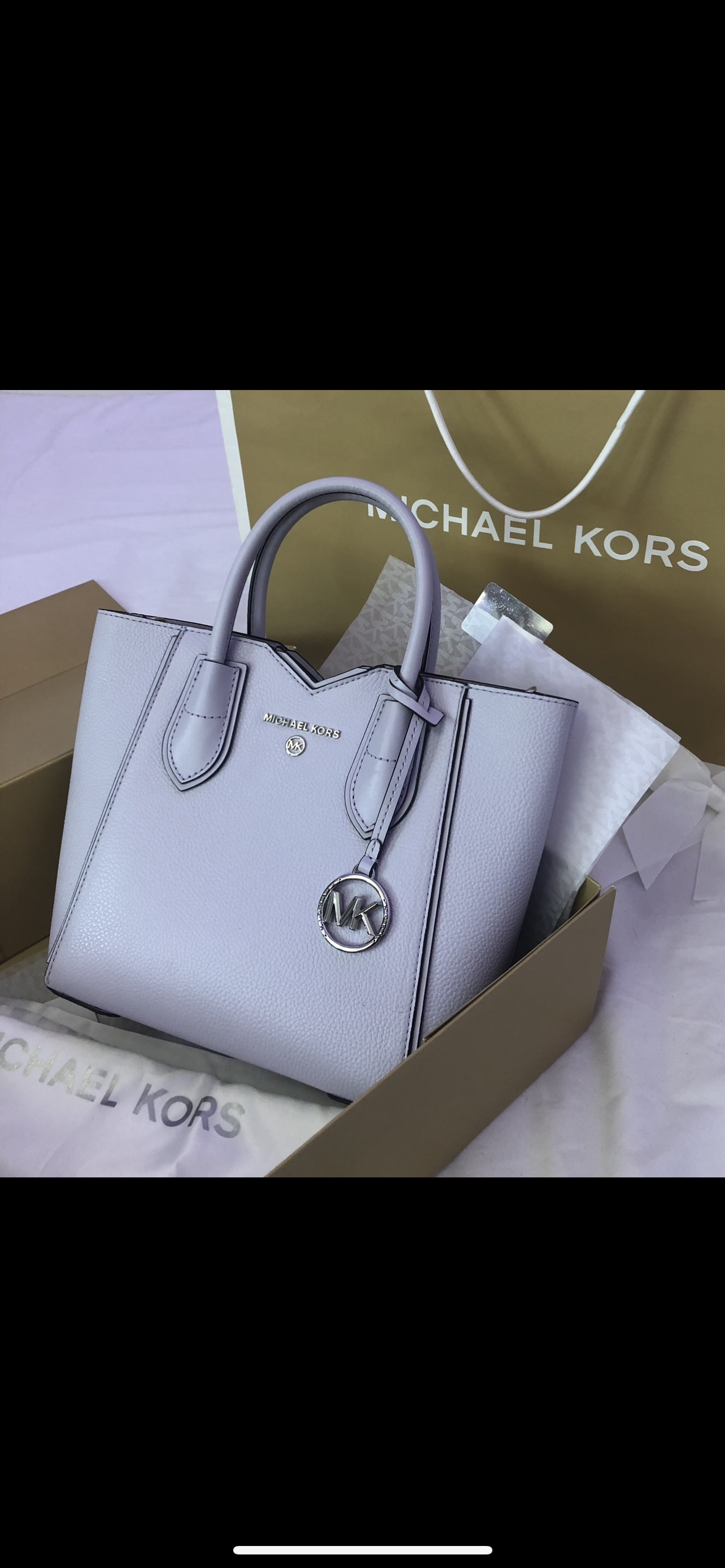 Michael Kors purse thumbnail
