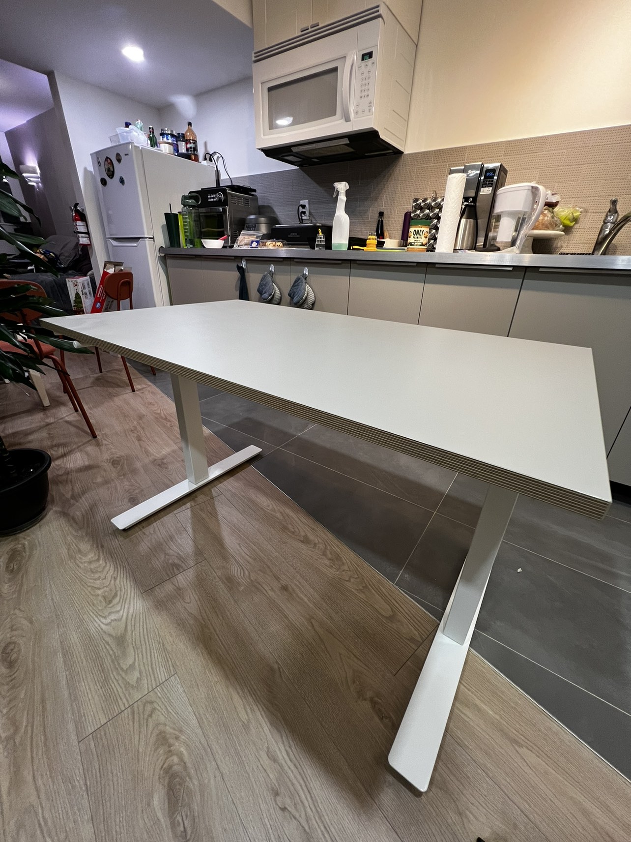 IKEA manual height adjustable Desk sit/stand white. IKEA table