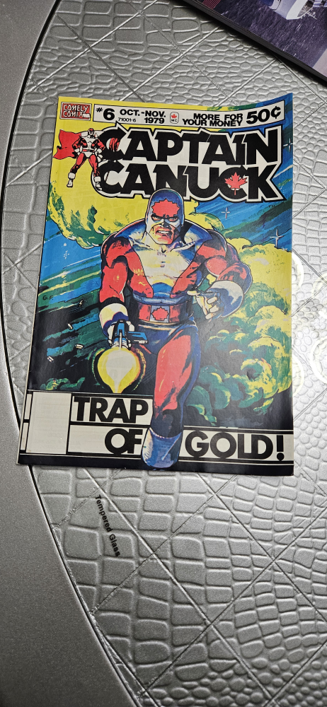 CAPTAIN CANUCKS COMICS BOOKS #FREECYCLE - photo 4