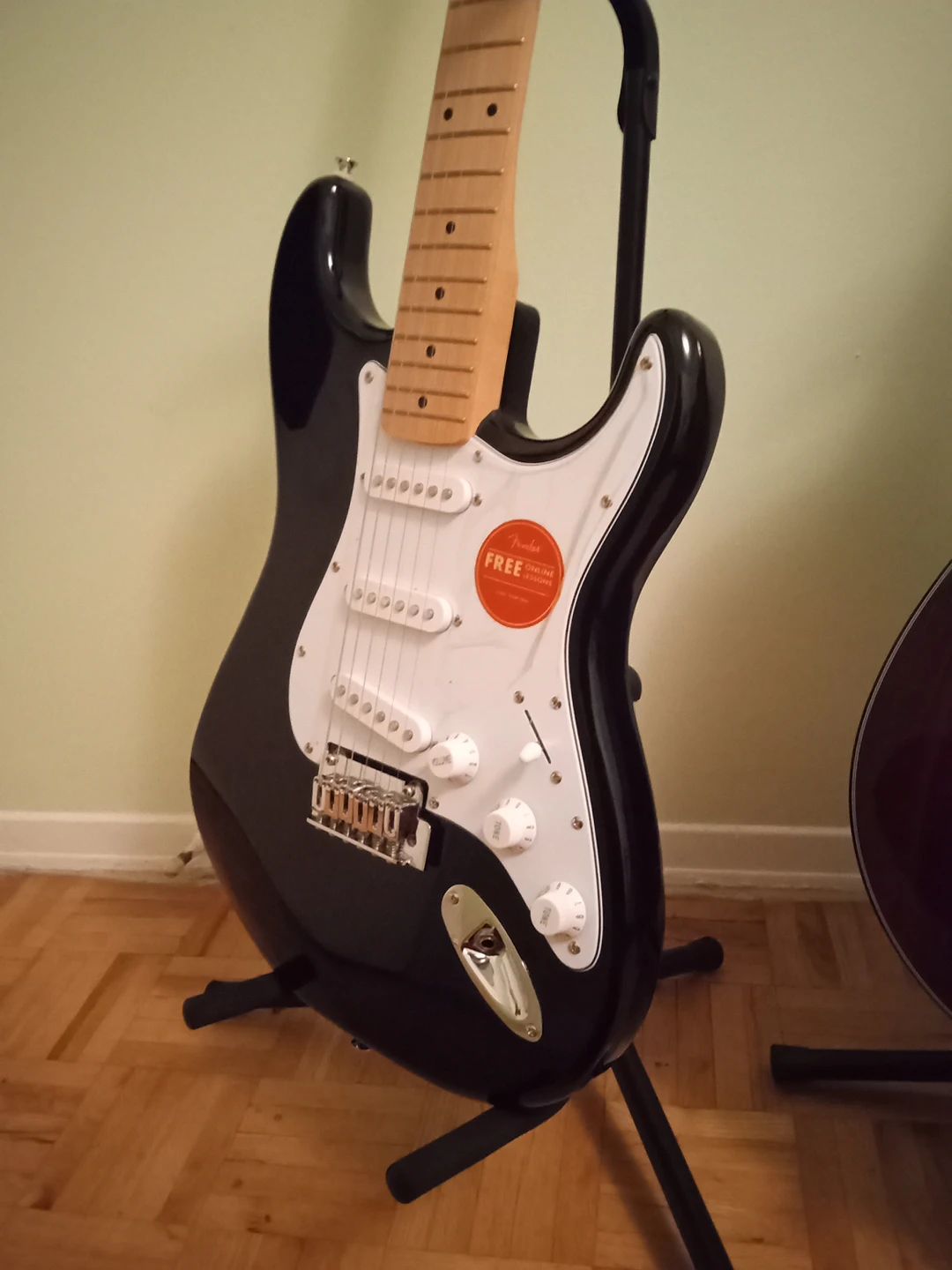 Excellent condition Squire Stratocaster Affinity Series thumbnail
