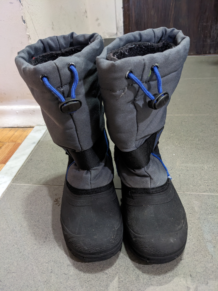 kids snow boots size 1 thumbnail