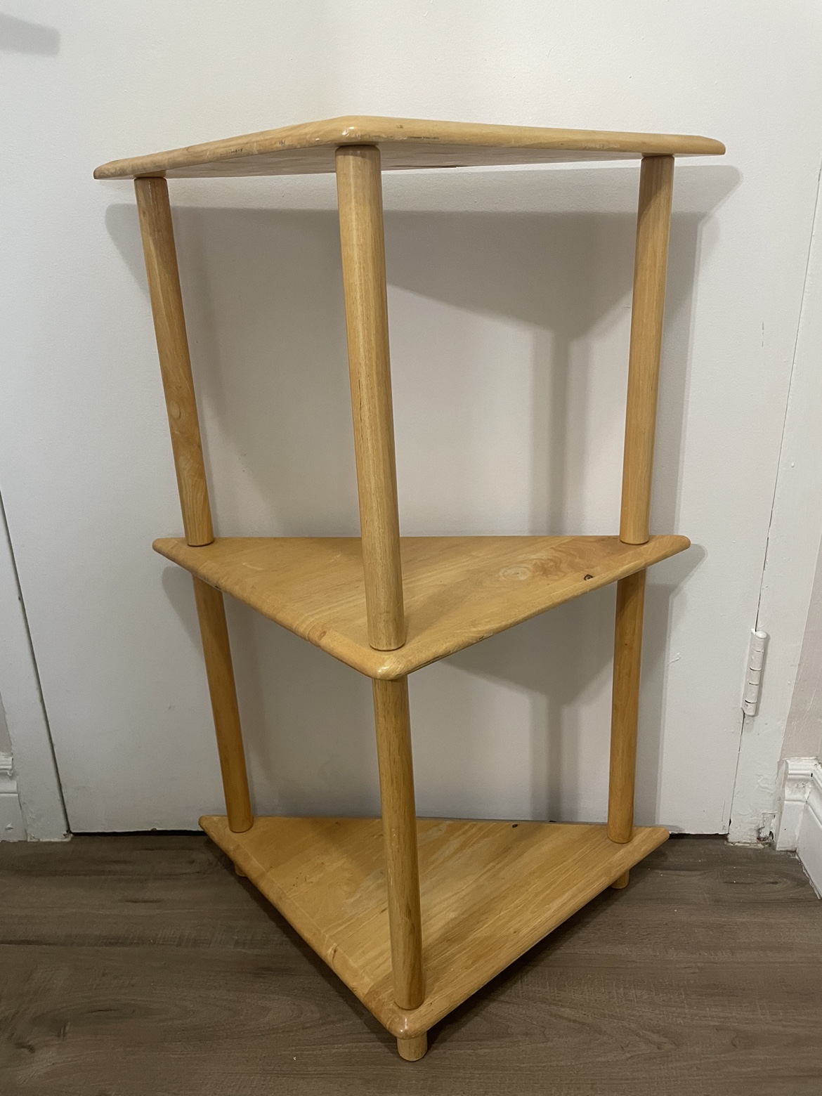 🎁 triangular 3 Tier croner shelf