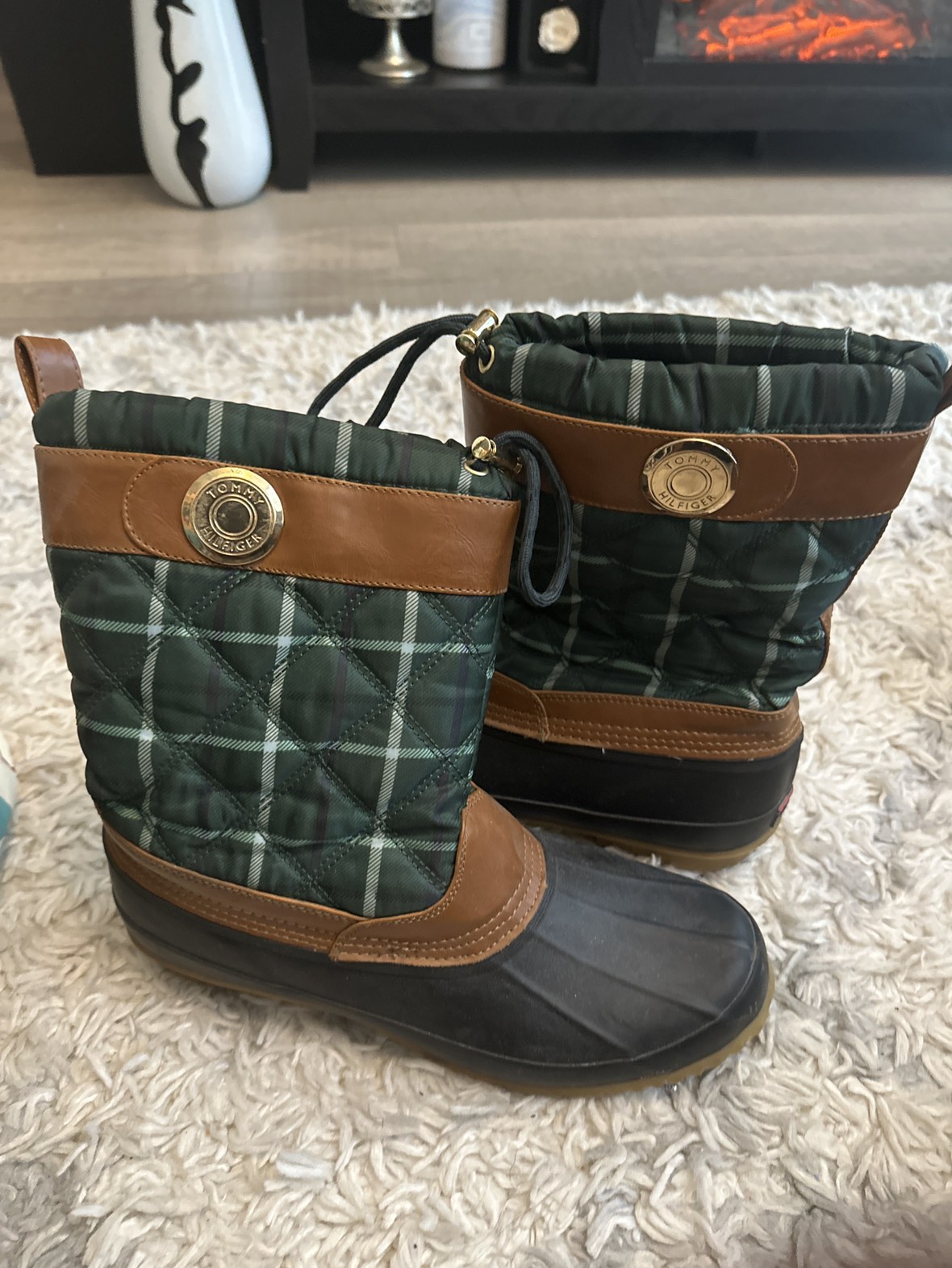 Tommy Hilfiger boots
