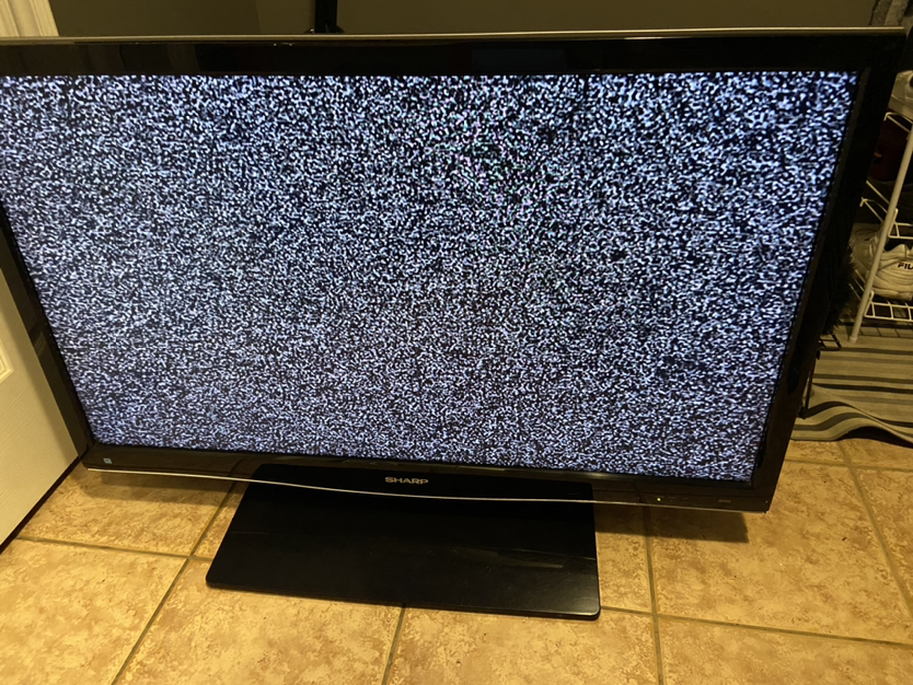 Sharp tv - photo 2