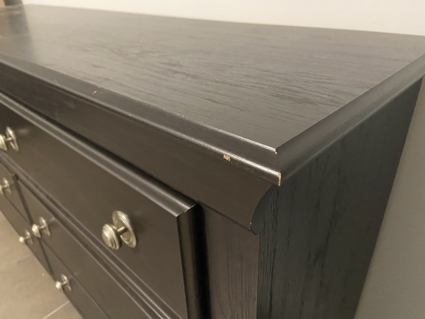 wooden dresser - photo 3