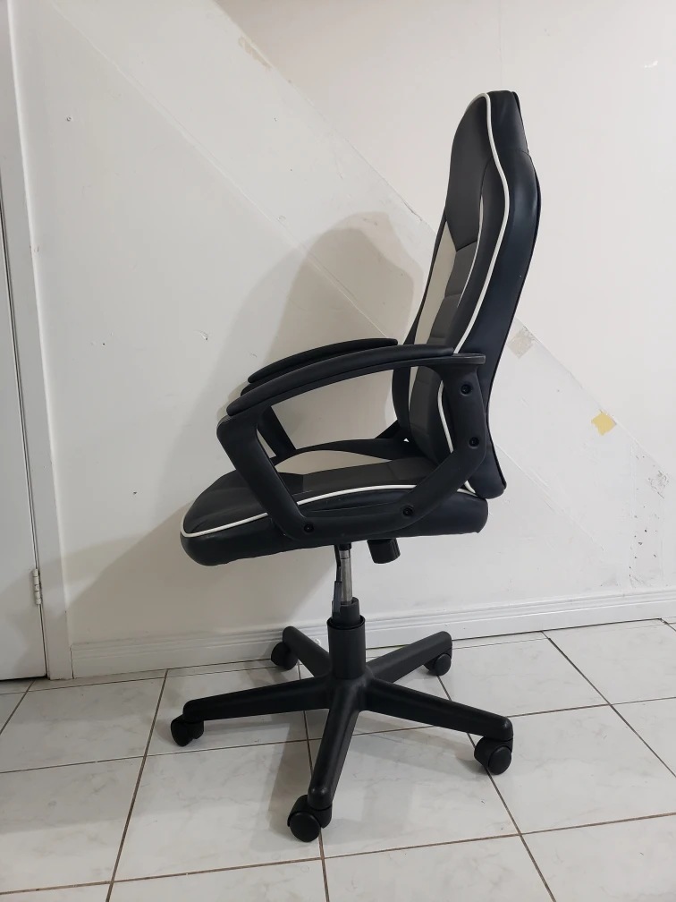 office chair / gaming chair - photo 3