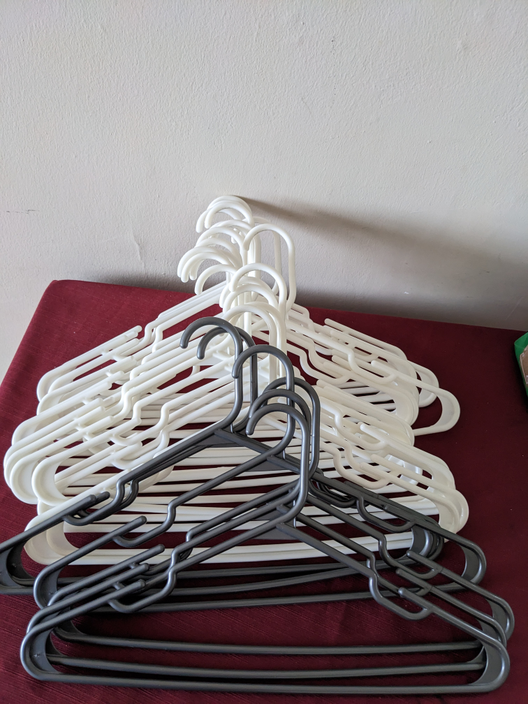 # SellingSpree Bundle of clothing Hangers thumbnail