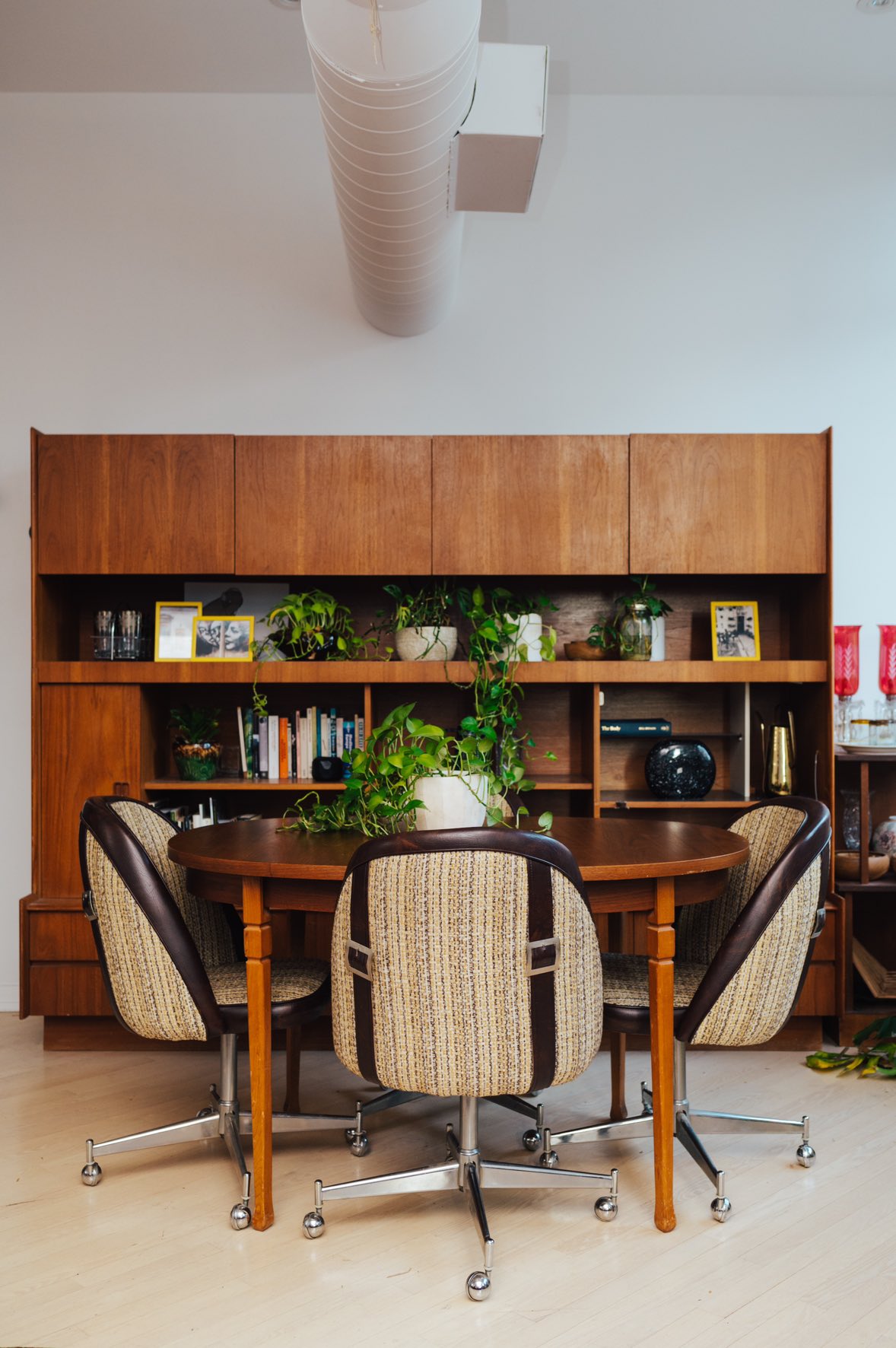 MCM Vintage Dining Table 🤎 - photo 5
