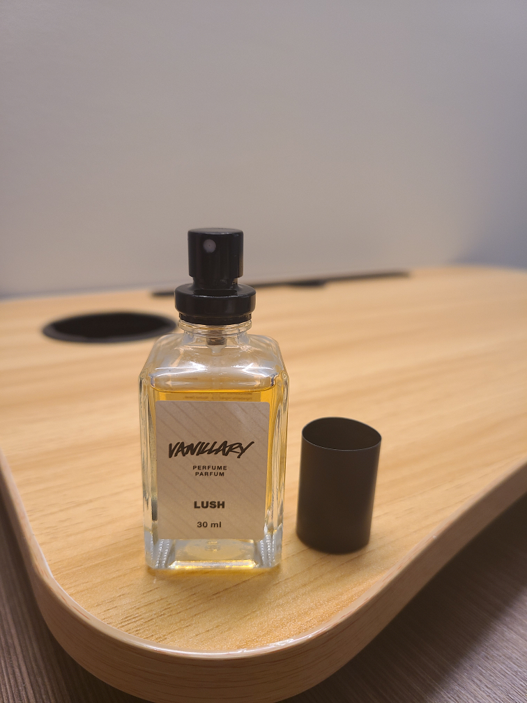 Lush Vanillary perfume image indicator(2)