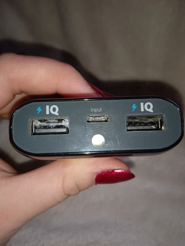 Anker power bank image indicator(3)