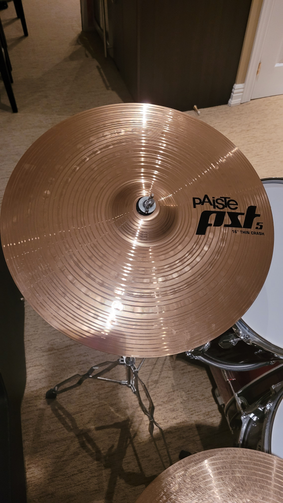 Drum Kit with Cymbals image indicator(2)