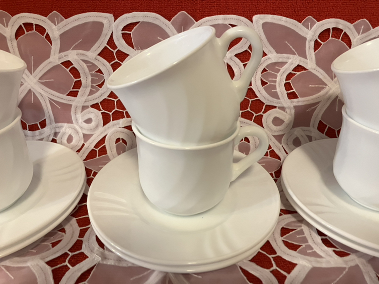 Tea / coffee cups, 6 plates, 6 cups image indicator(2)