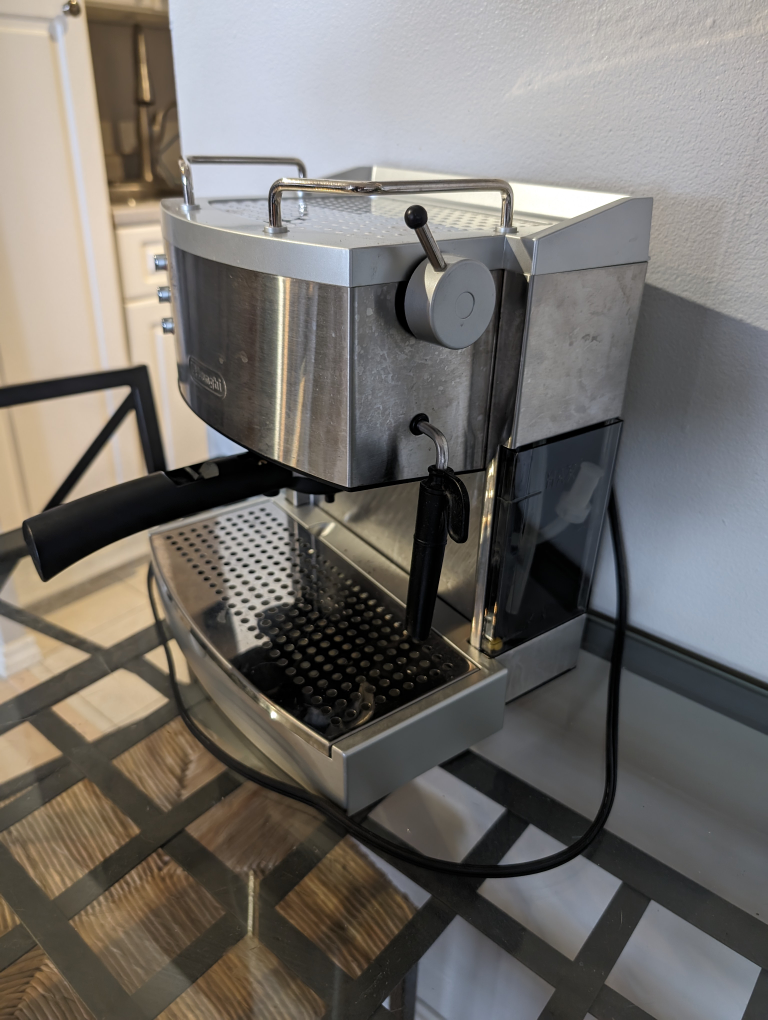 De'Longhi EC702 Espresso Machine - photo 3