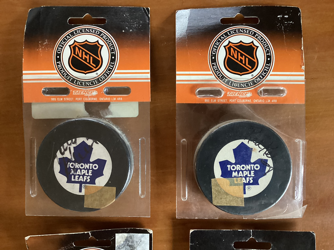 4. 1980’s Signed New Vintage TORONTO MAPLE LEAFS TRENCH PUCKS - photo 2