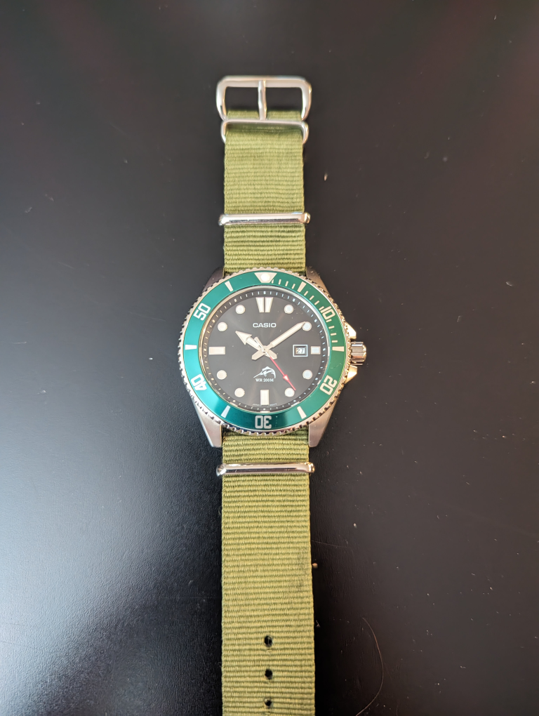 Casio MDV-106 Men's watch Classic green - photo 2