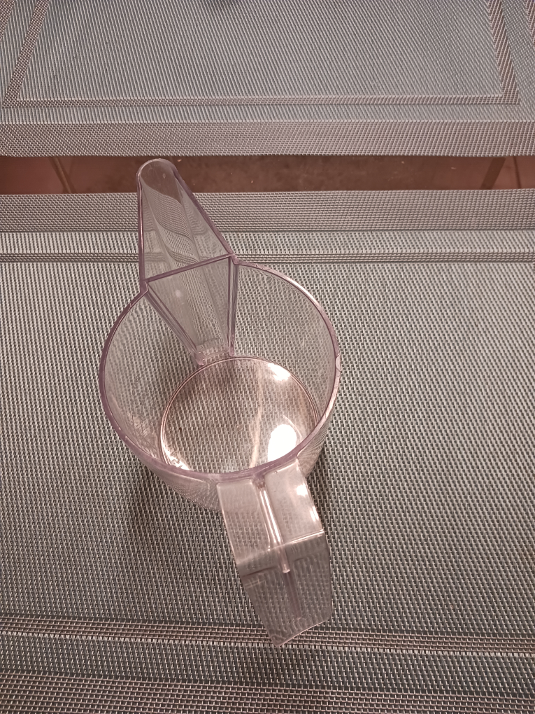 Acrylic fat and gravy separator cup. #freecycle image indicator(2)