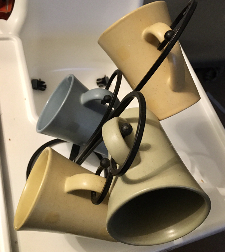 #Freecycle -  4 Cups on hanger.