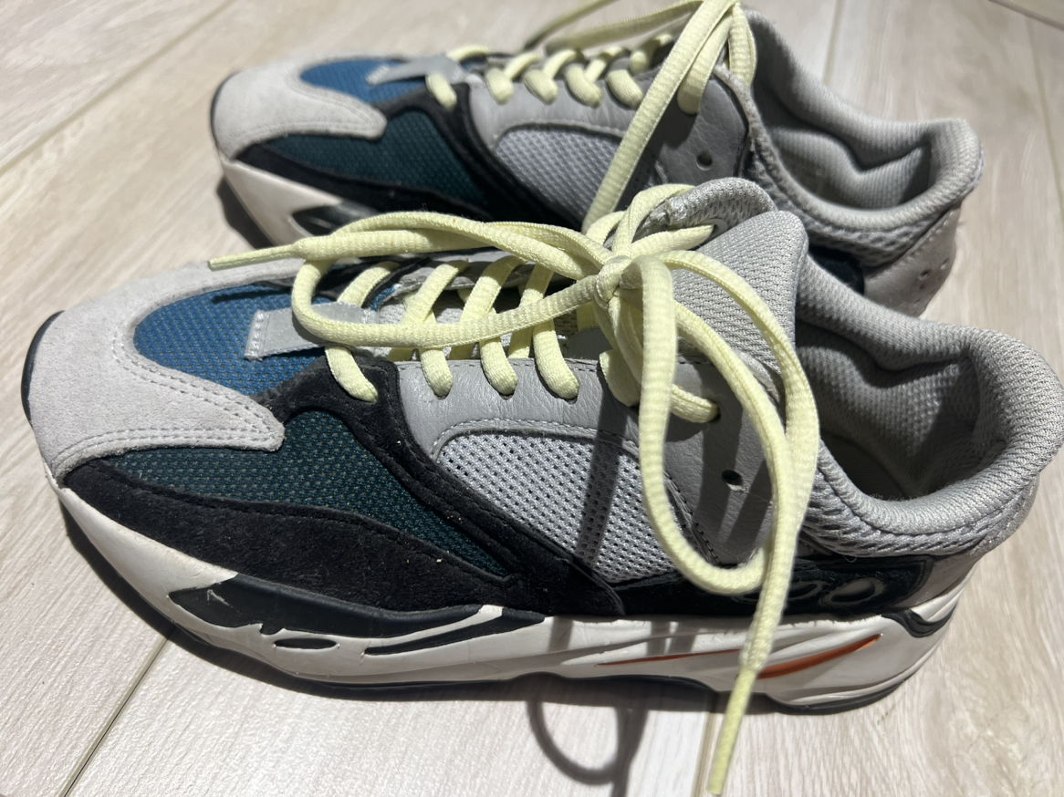 adidas Yeezy Boost 700 - photo 2