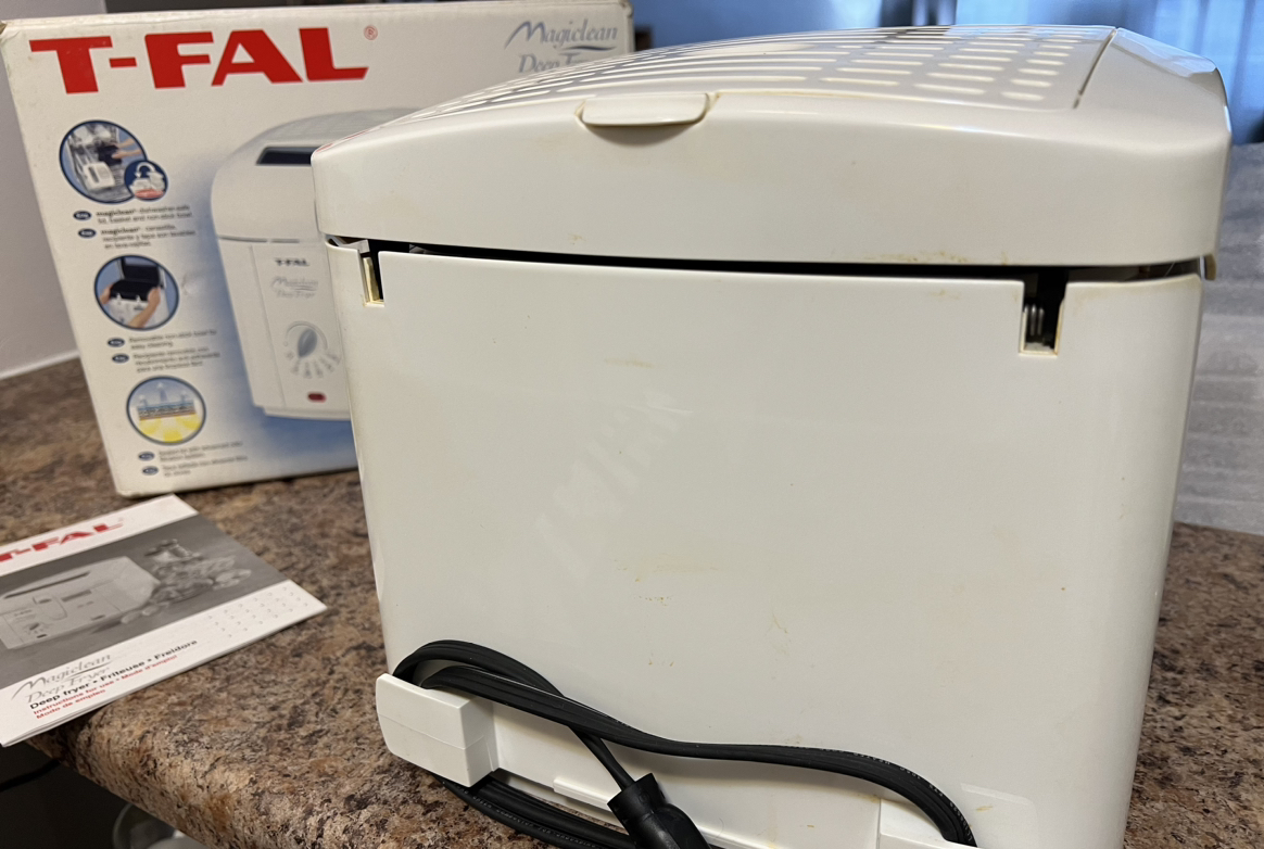 T-Fal Magiclean Deep Fryer - photo 5