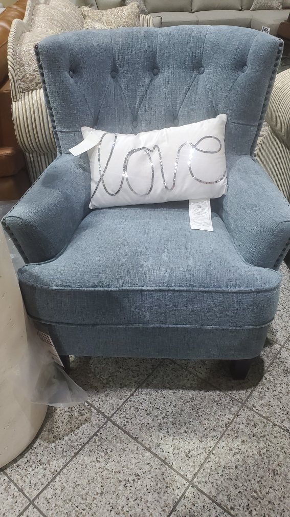 Accent chair