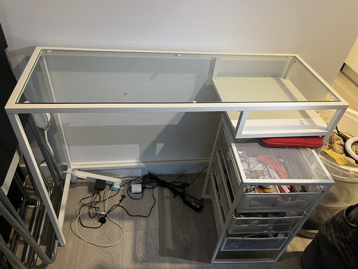 Computer desk/vanity table - photo 5