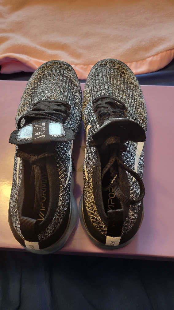 Nike Vapormax image indicator(2)