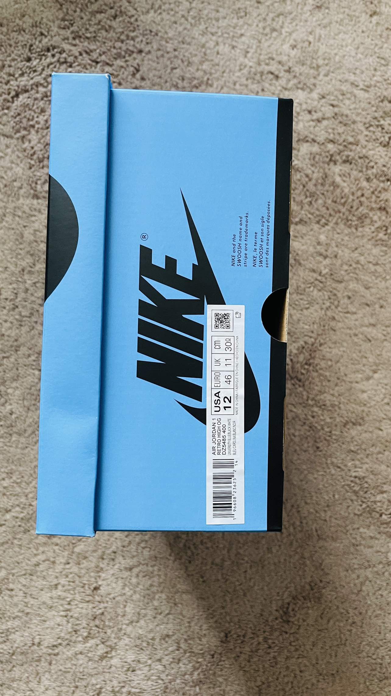 Air Jordan 1 Retro High OG UNC Toe - photo 2