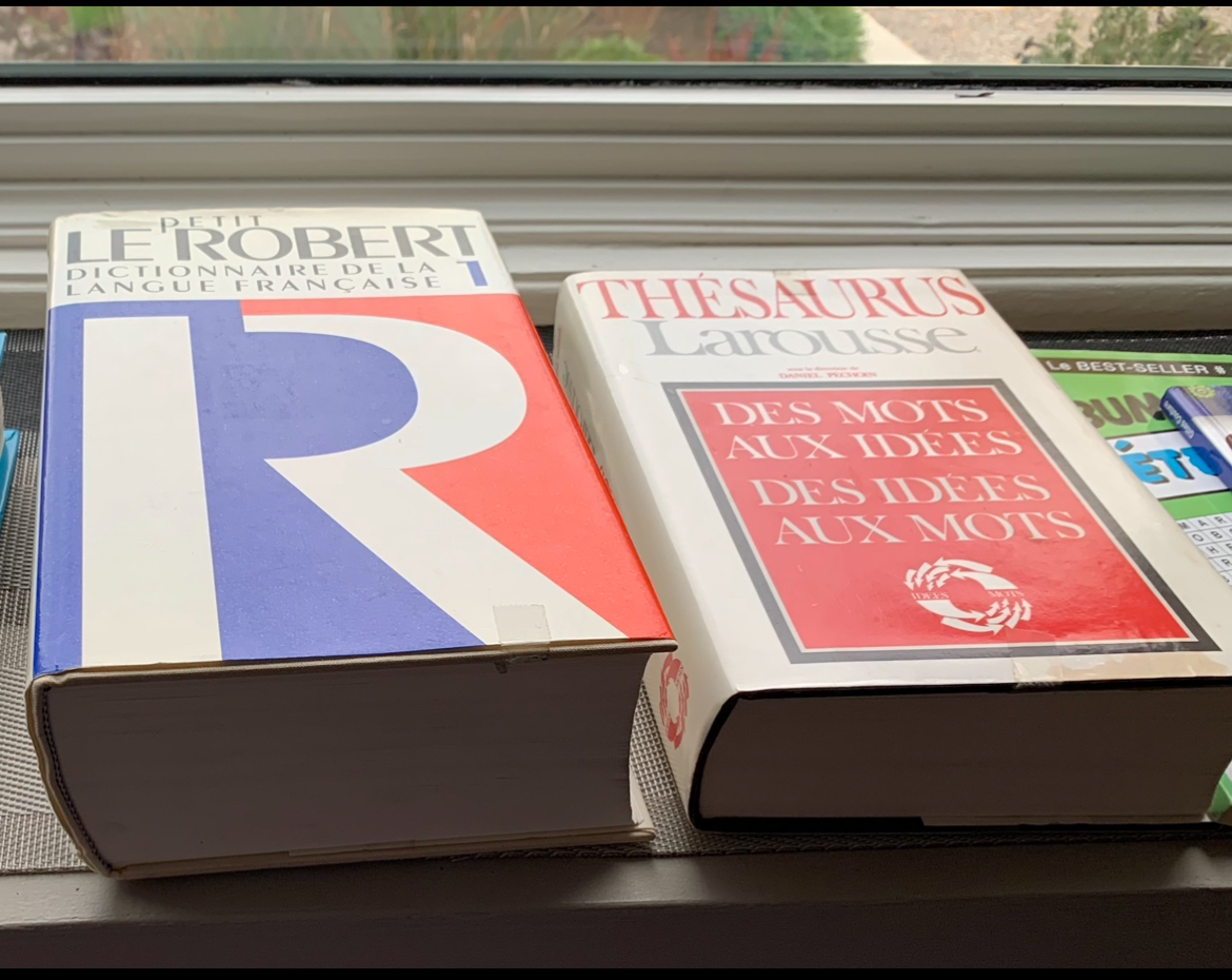 French  Dictionary and Thesaurus #freecycle - photo 2