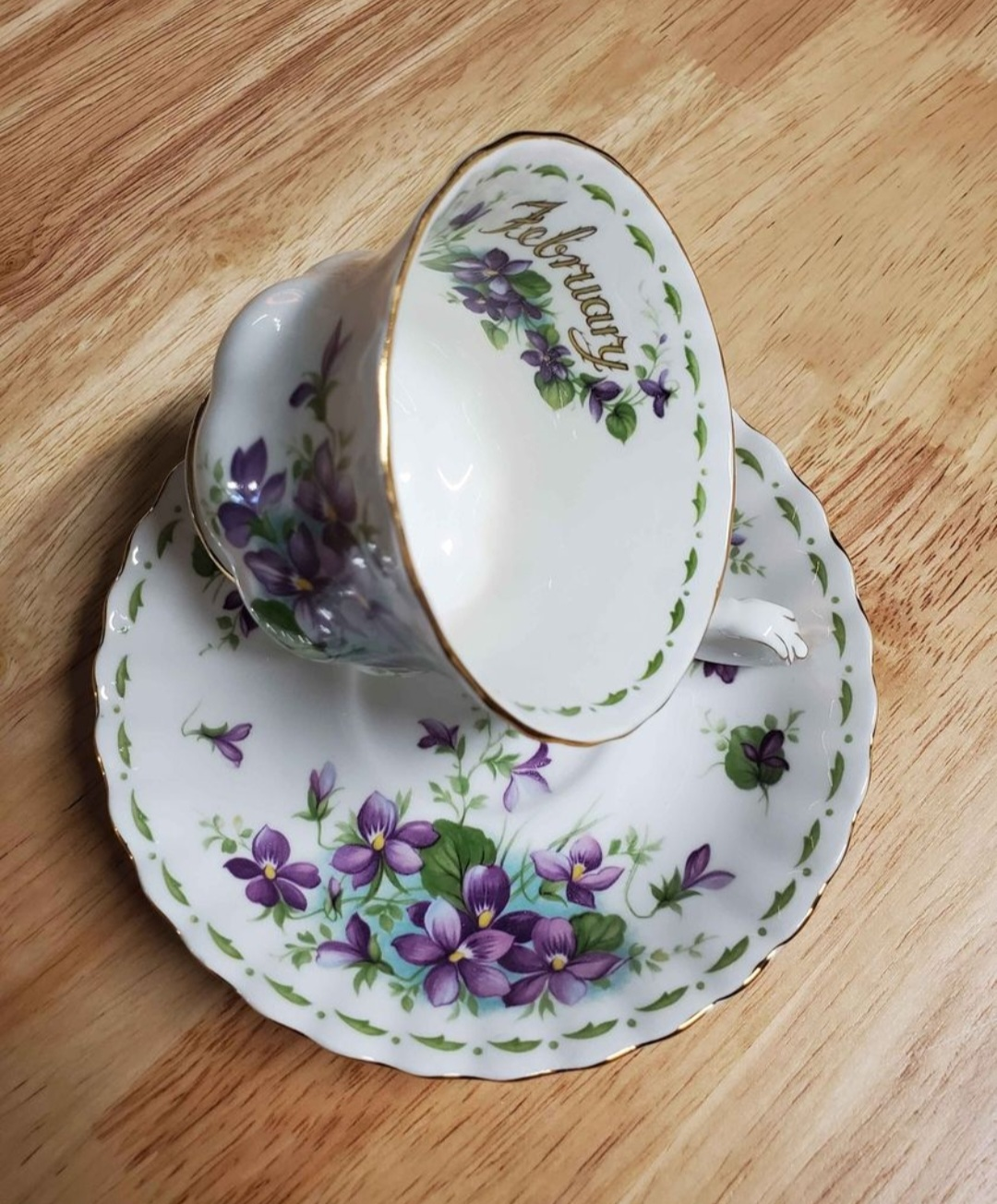 Royal Albert February Teacup & Saucer - photo 3