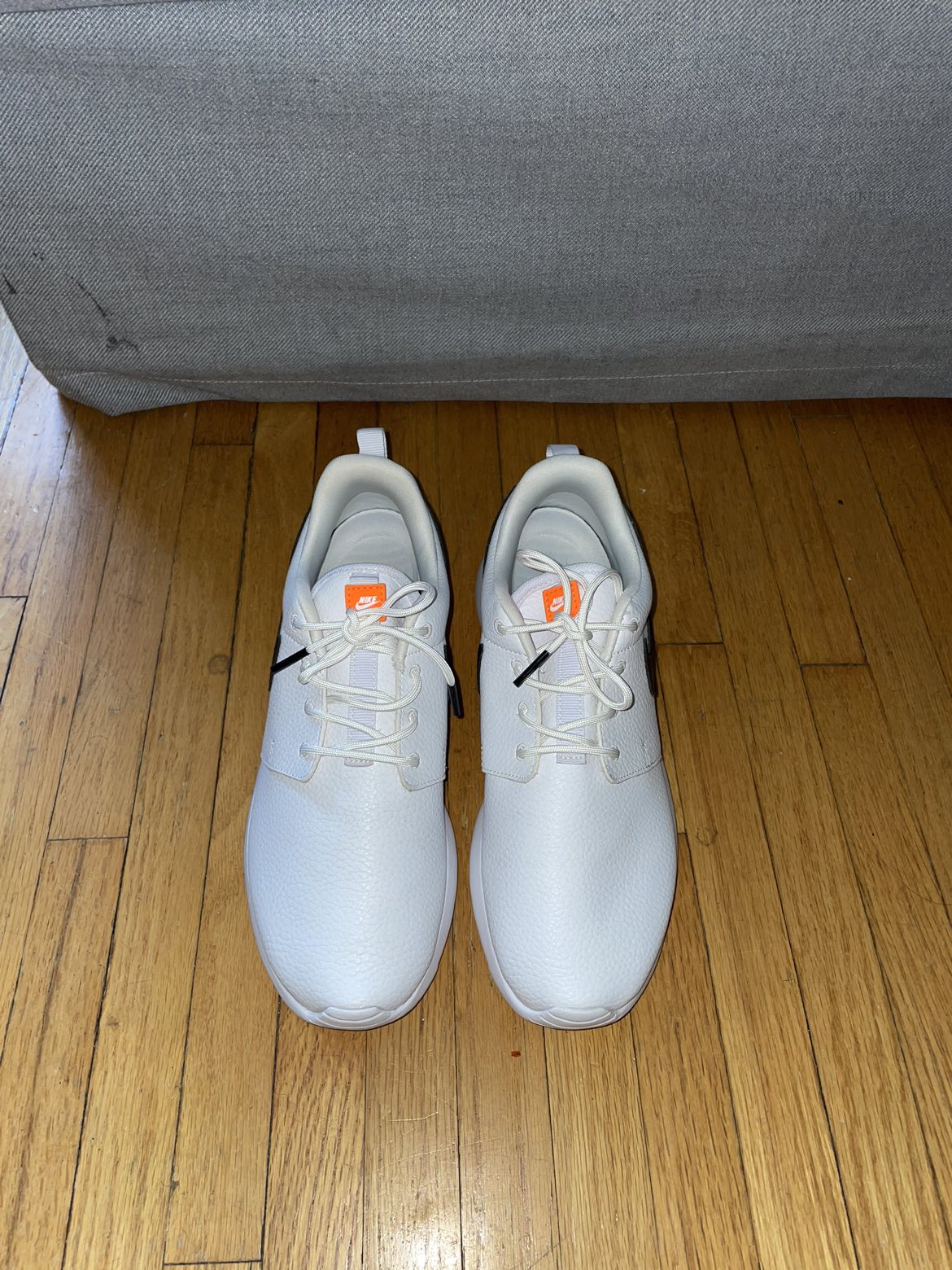 Nike shoes, size 8 brand new! - photo 3