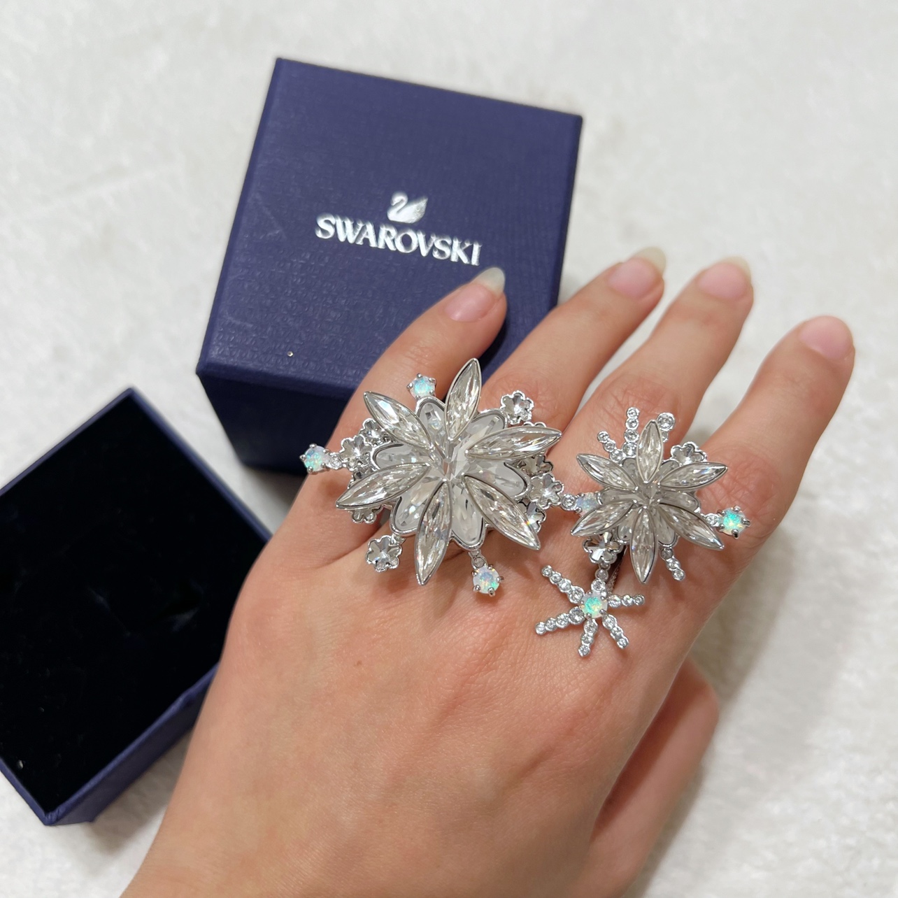 NEW Swarovski Double Finger Ring
