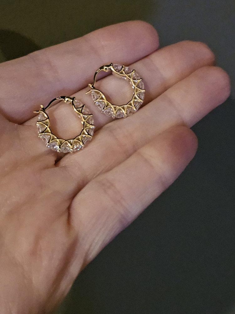 beautiful hoop earrings - photo 3
