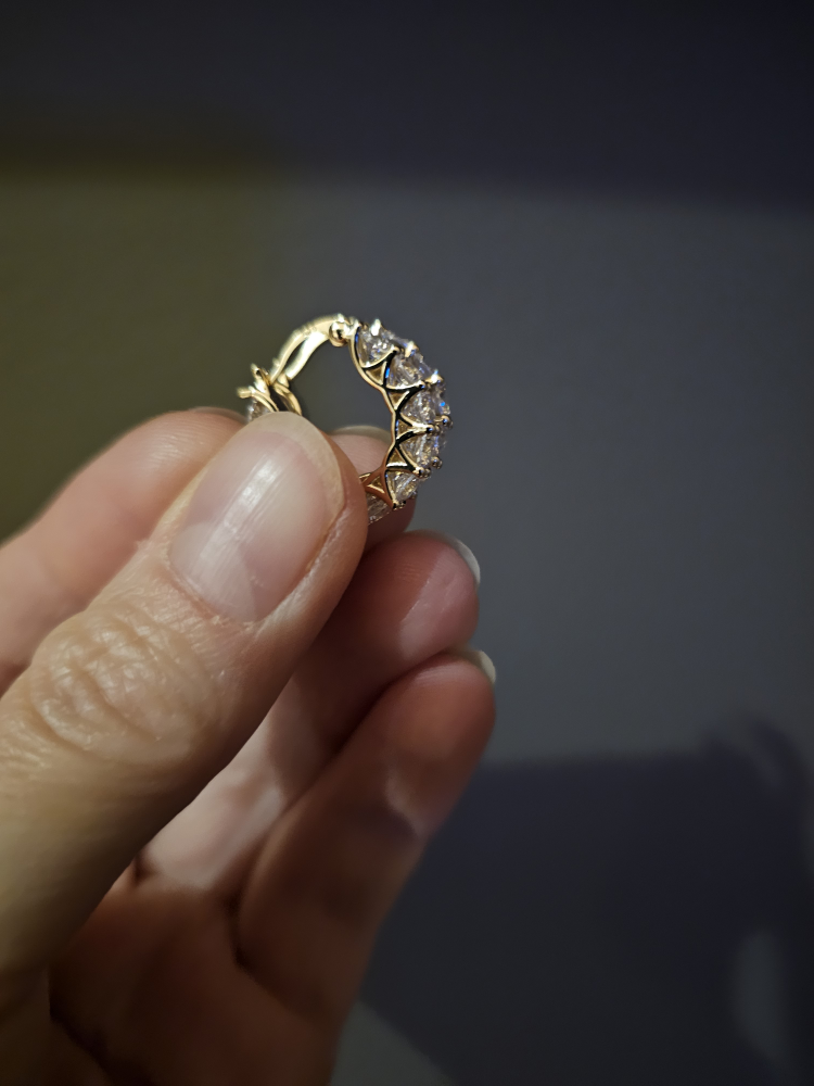 beautiful hoop earrings - photo 4