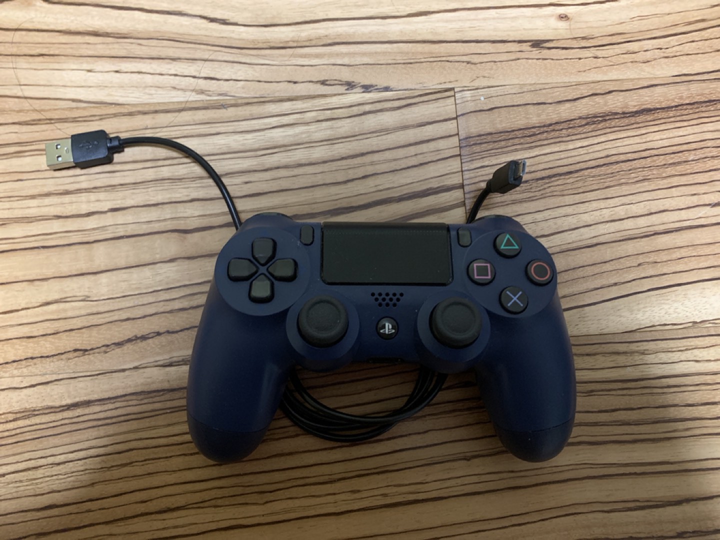 Originally PS4 controller ( PLEASE READ THE DESCRIPTION) thumbnail