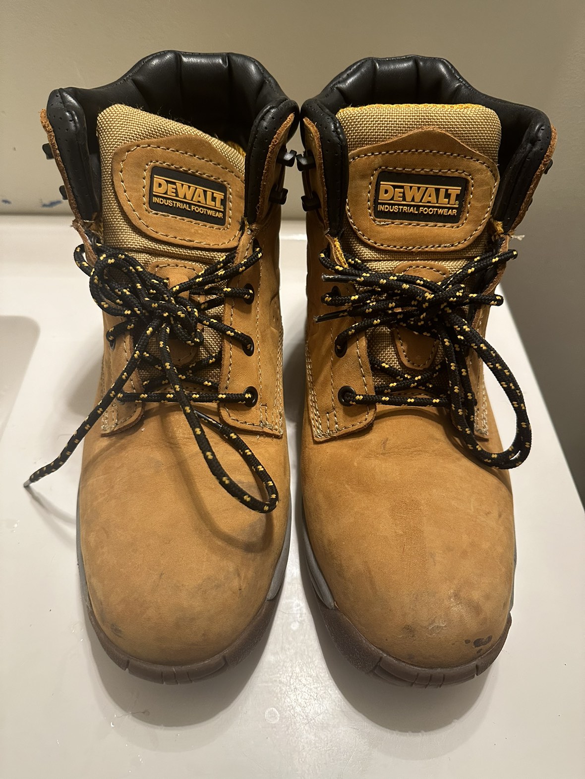 Dewalt Men’s Steel Toe Boots size 9
