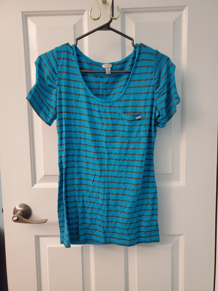 Guess strip shirt key hole shoulders size M thumbnail
