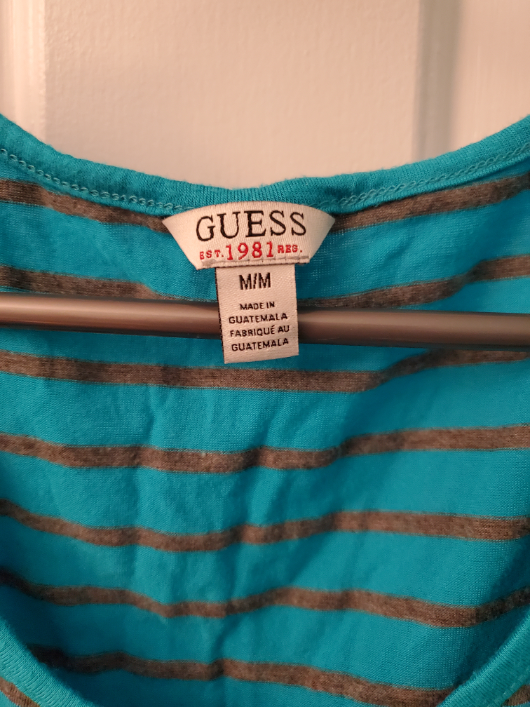 Guess strip shirt key hole shoulders size M image indicator(3)
