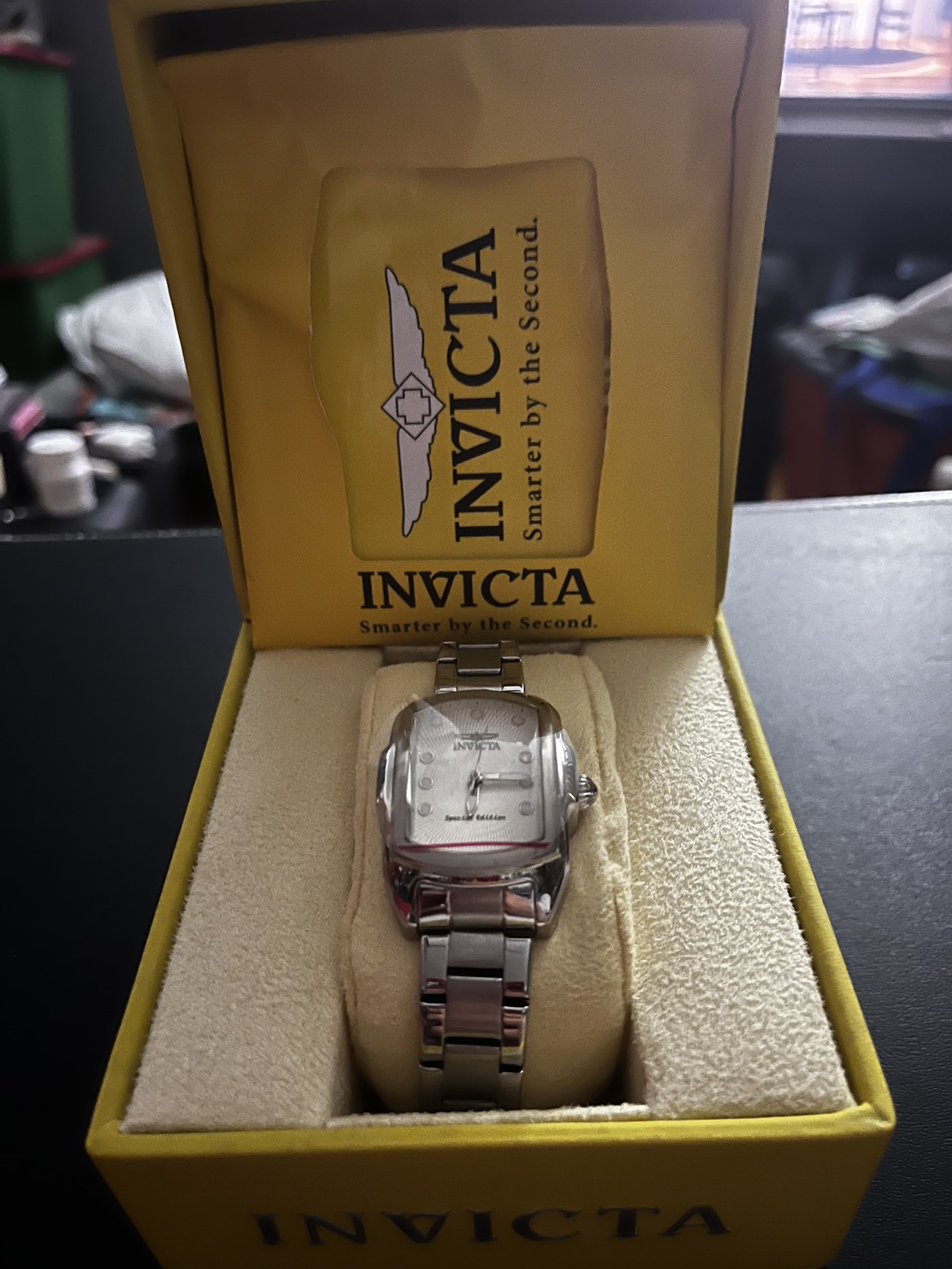 Brand new boxed woman’s in Victor watch image indicator(5)