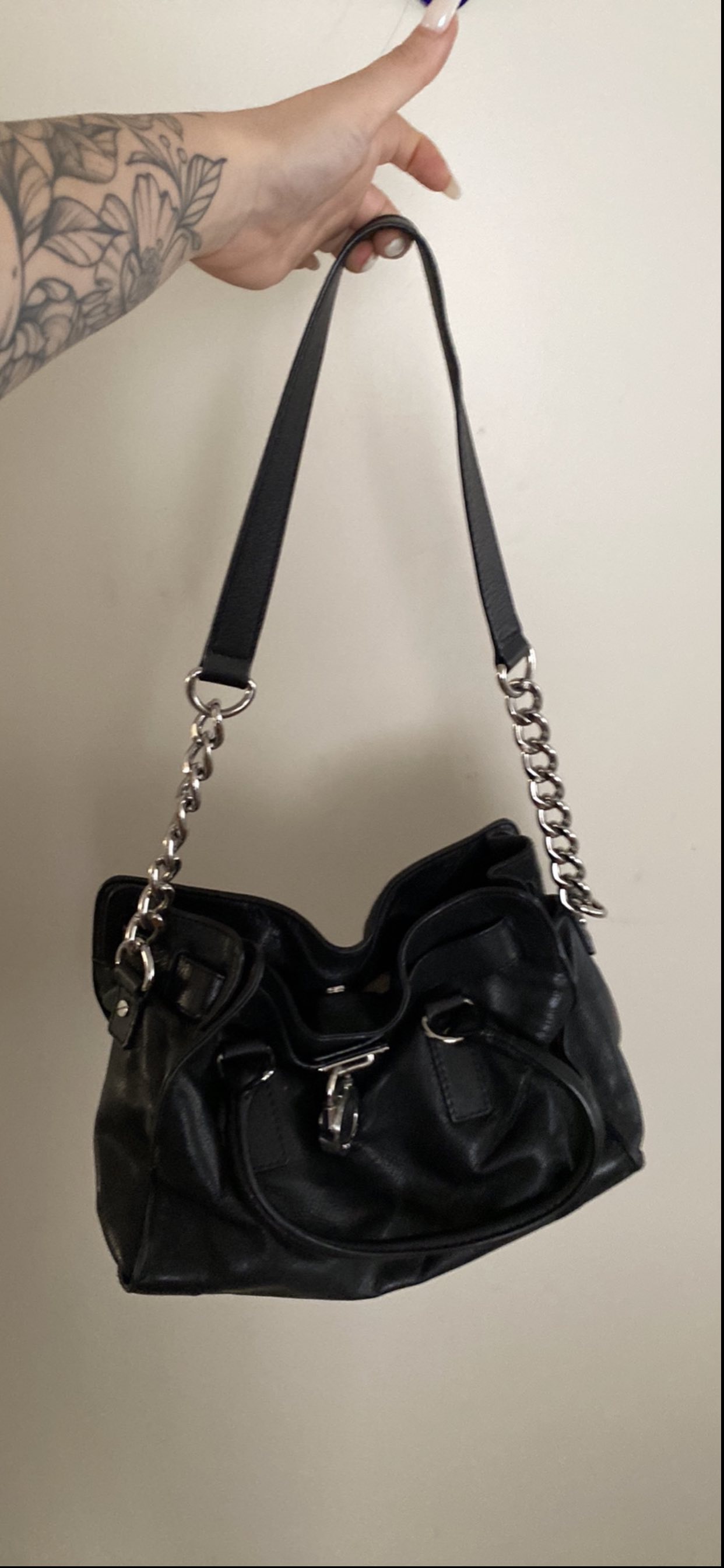 Michael Kors Purse image indicator(5)