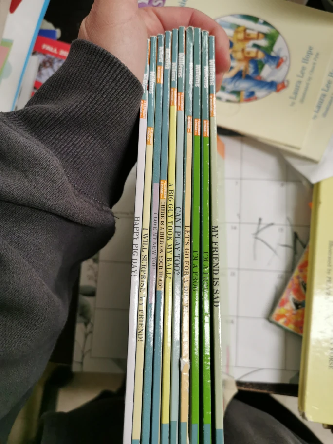 elephant and piggies books - photo 2
