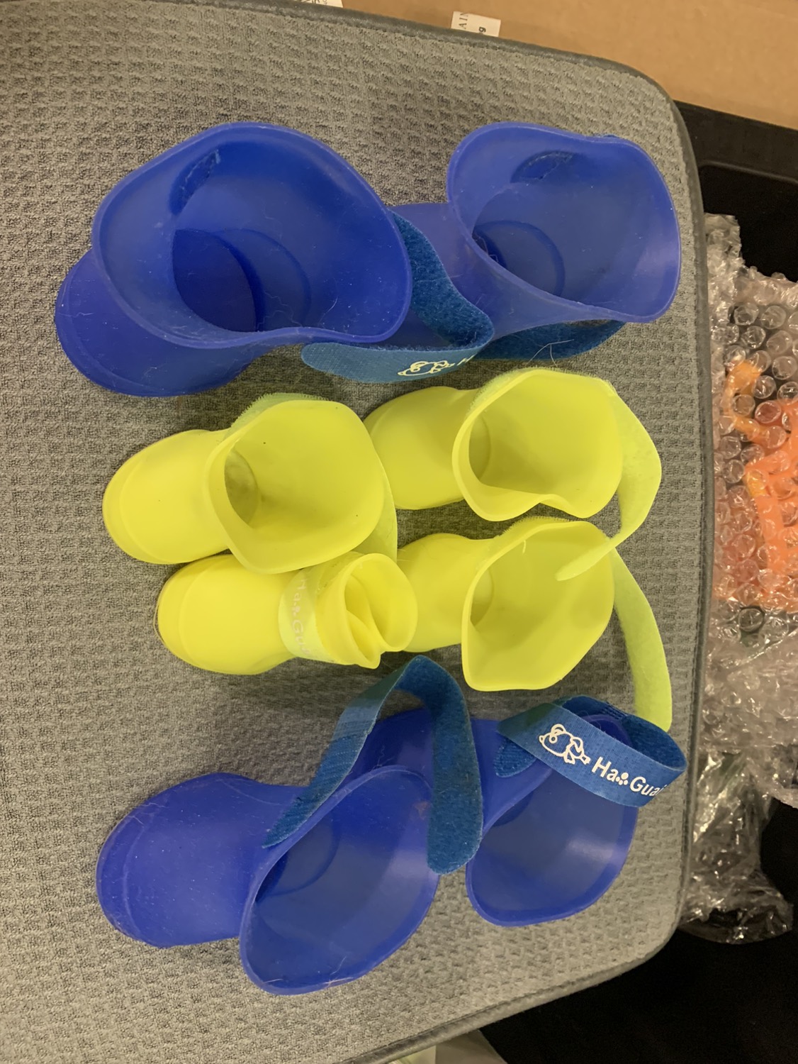 #freecycle Dog rain shoes Yellow 💝 - photo 3