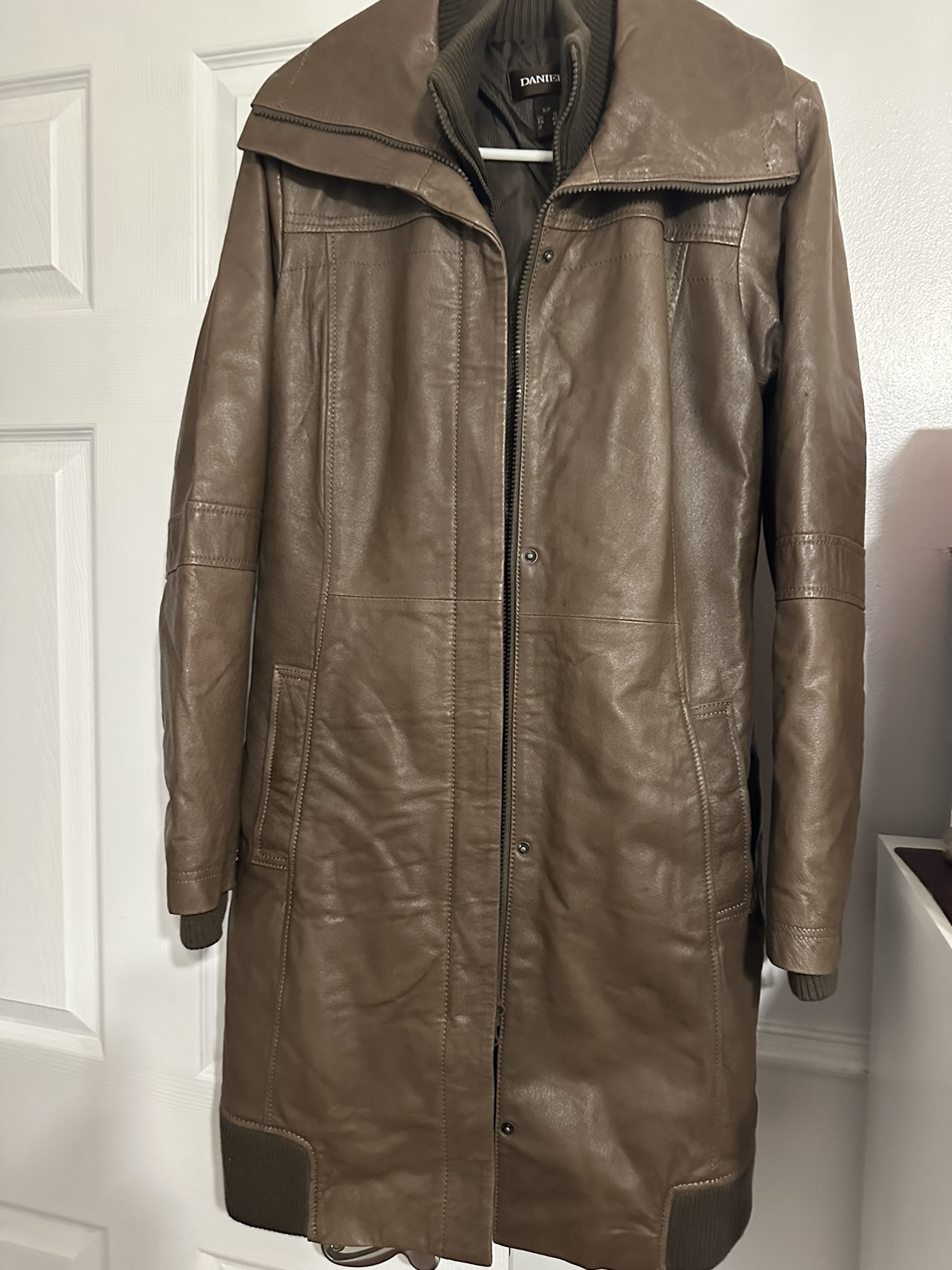 Danier women leather jacket