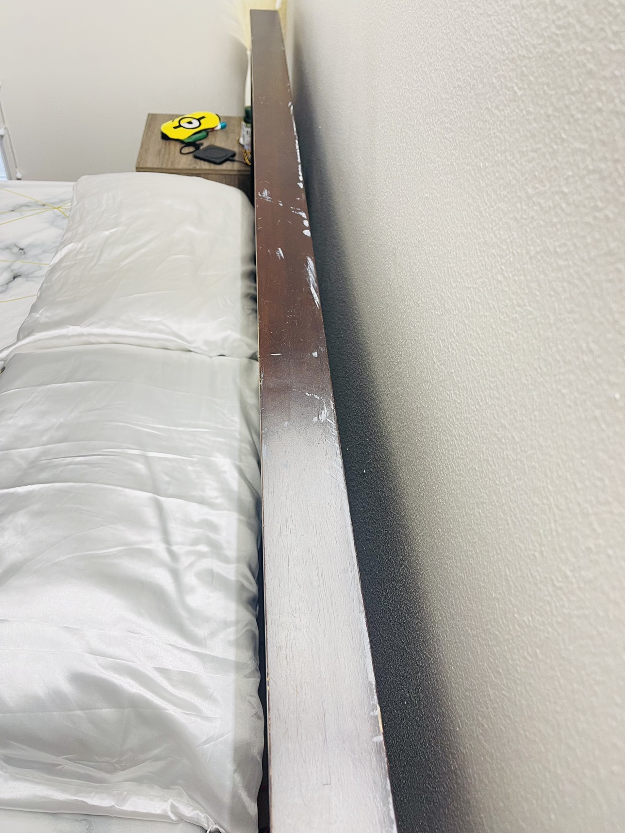Queen bed frame - photo 5