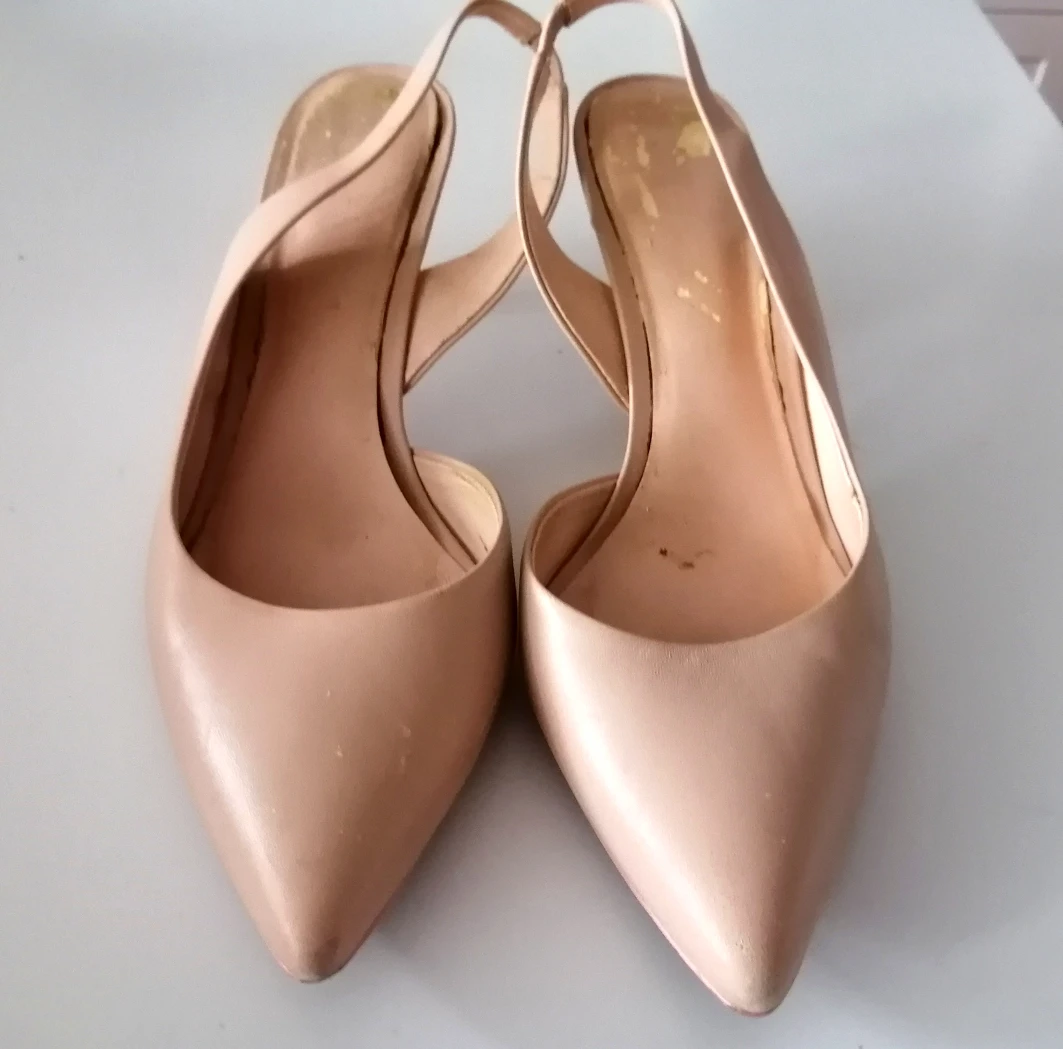 Baby pink/beige heels thumbnail