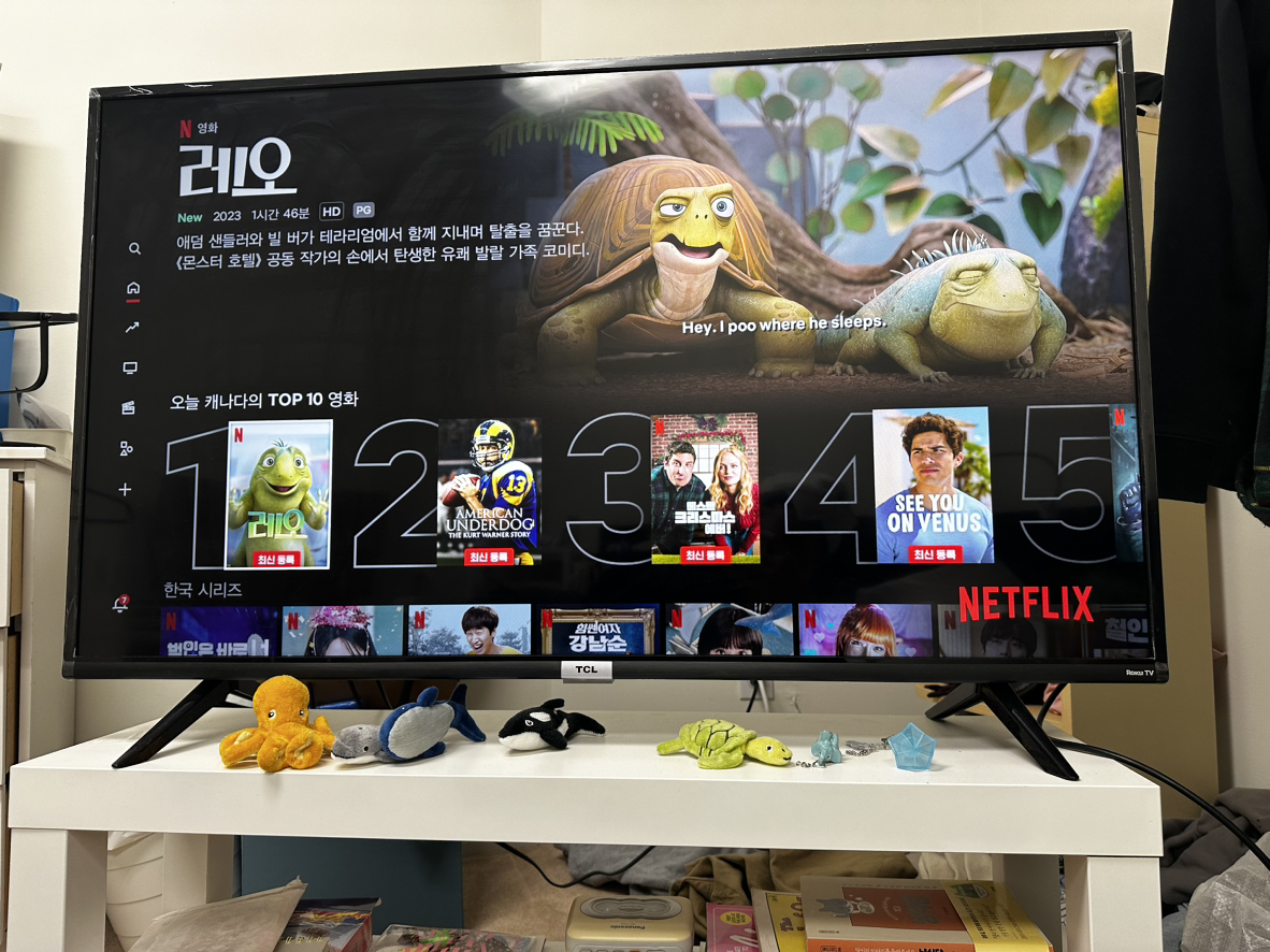 TCL 43" Roku Smart TV - photo 2