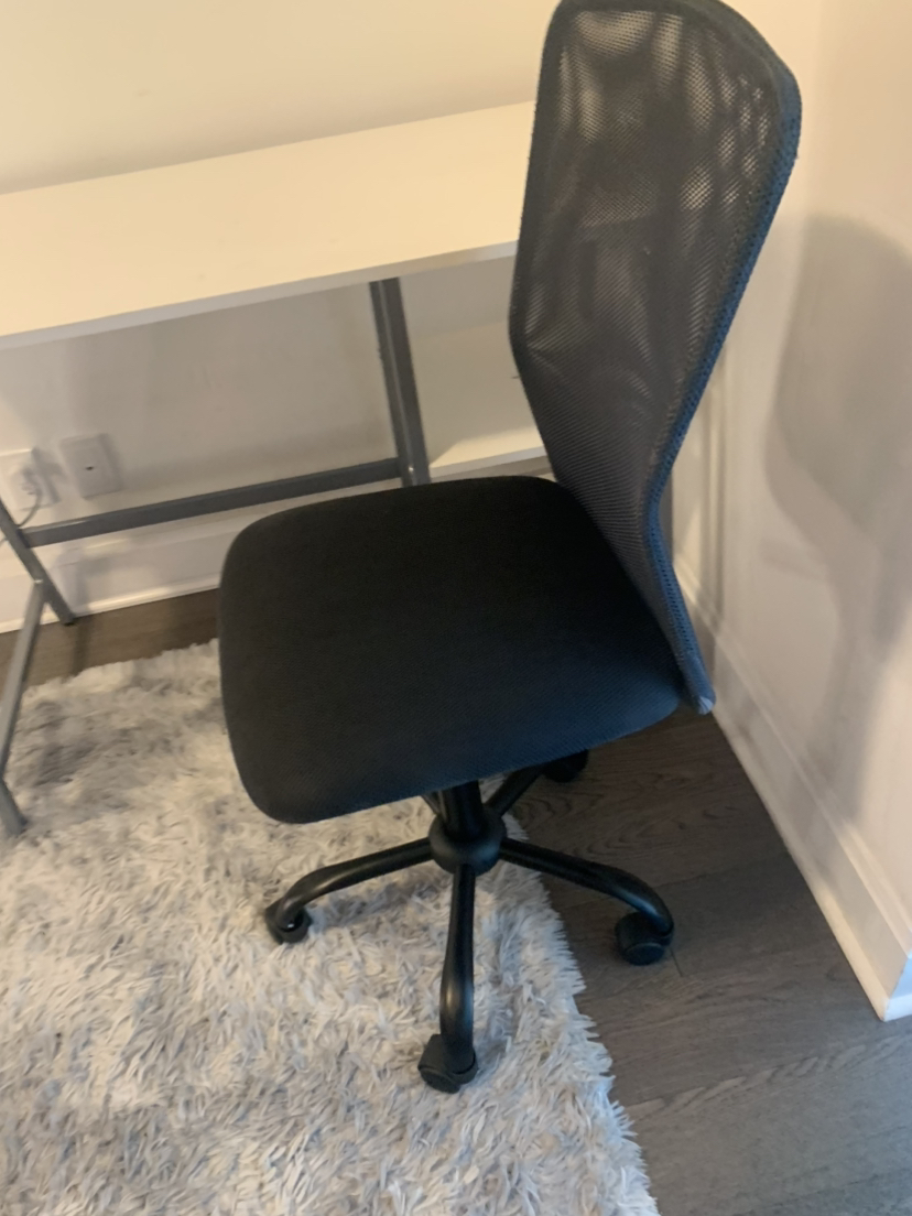 Office Chair and Table - Moving out sales!! - photo 5