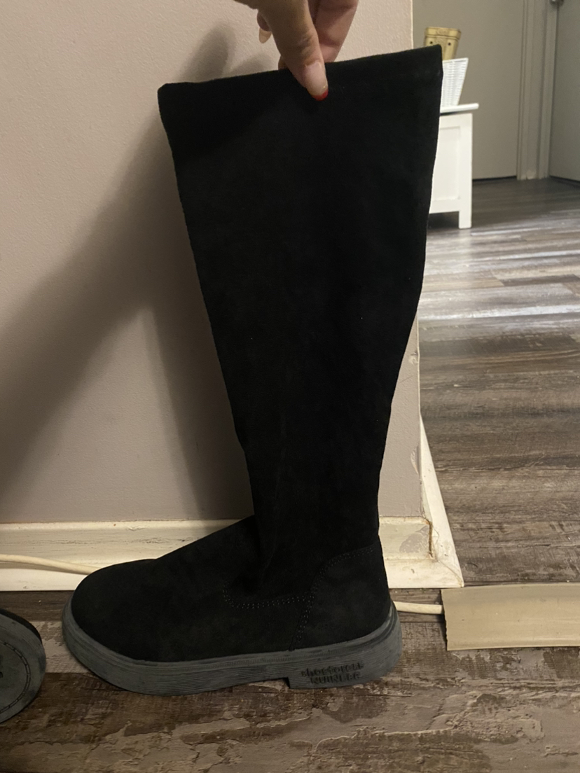 Women’s Below the Knee Boots