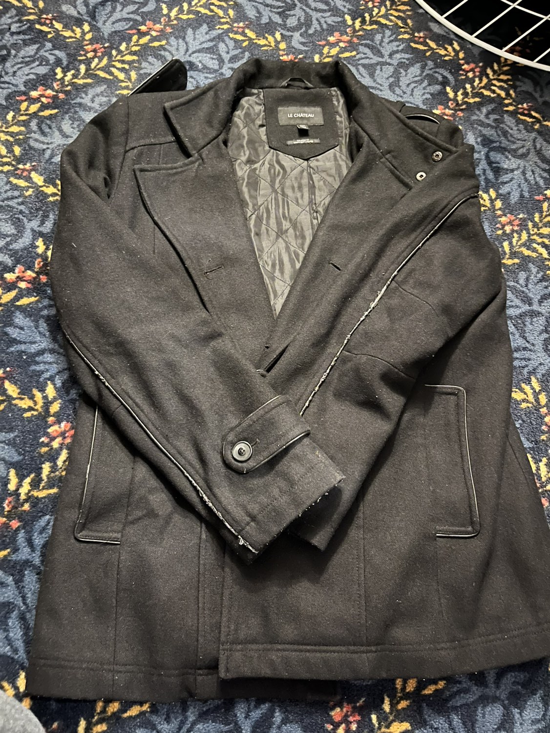 Free men’s winter coat 🎁 thumbnail
